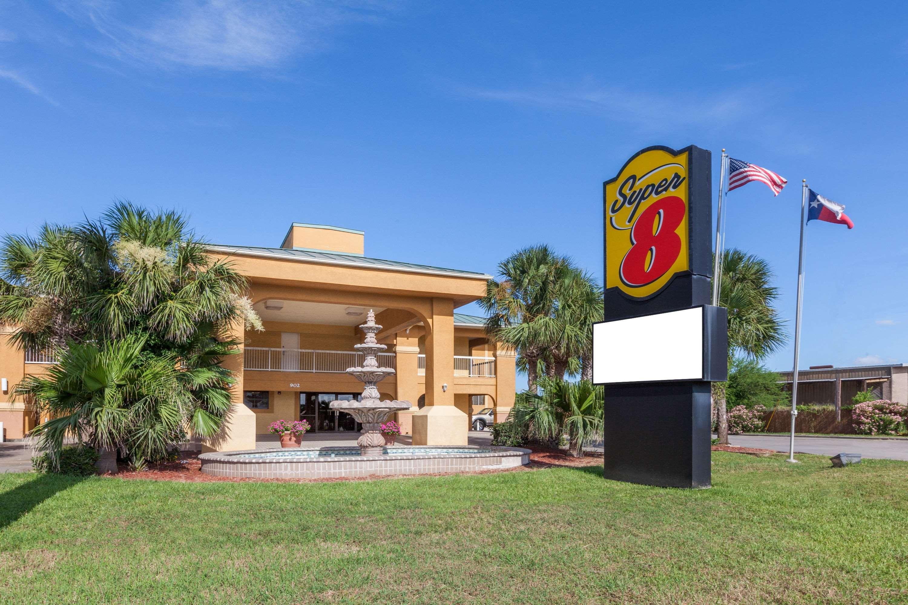 Hotel Super 8 By Wyndham Corpus Christi Exterior foto